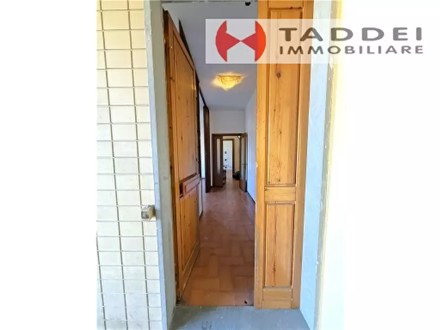 Immagine 58 di Appartamento in vendita  a Campi Bisenzio