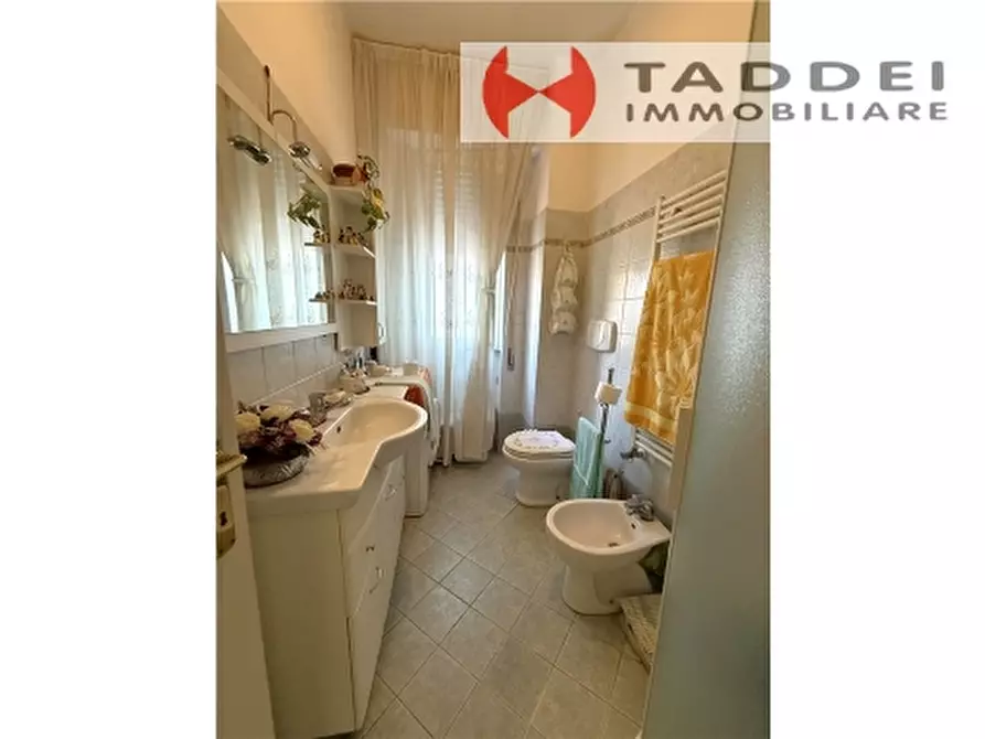 Immagine 19 di Appartamento in vendita  a Scandicci