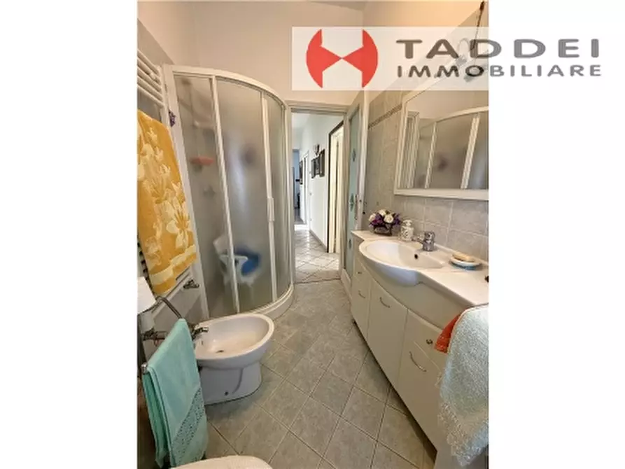 Immagine 22 di Appartamento in vendita  a Scandicci