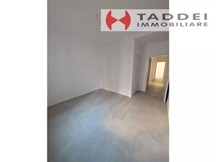 Immagine 4 di Appartamento in vendita  a Firenze