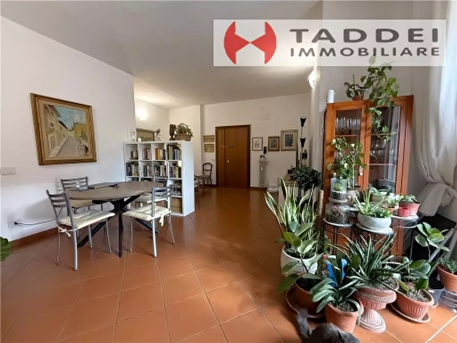 Immagine 2 di Appartamento in vendita  a Scandicci