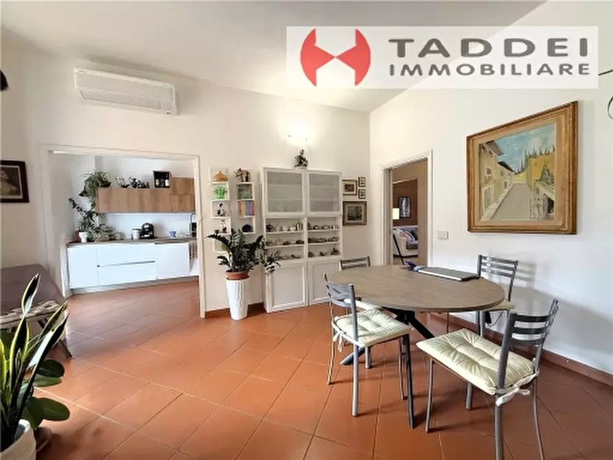 Immagine 17 di Appartamento in vendita  a Scandicci