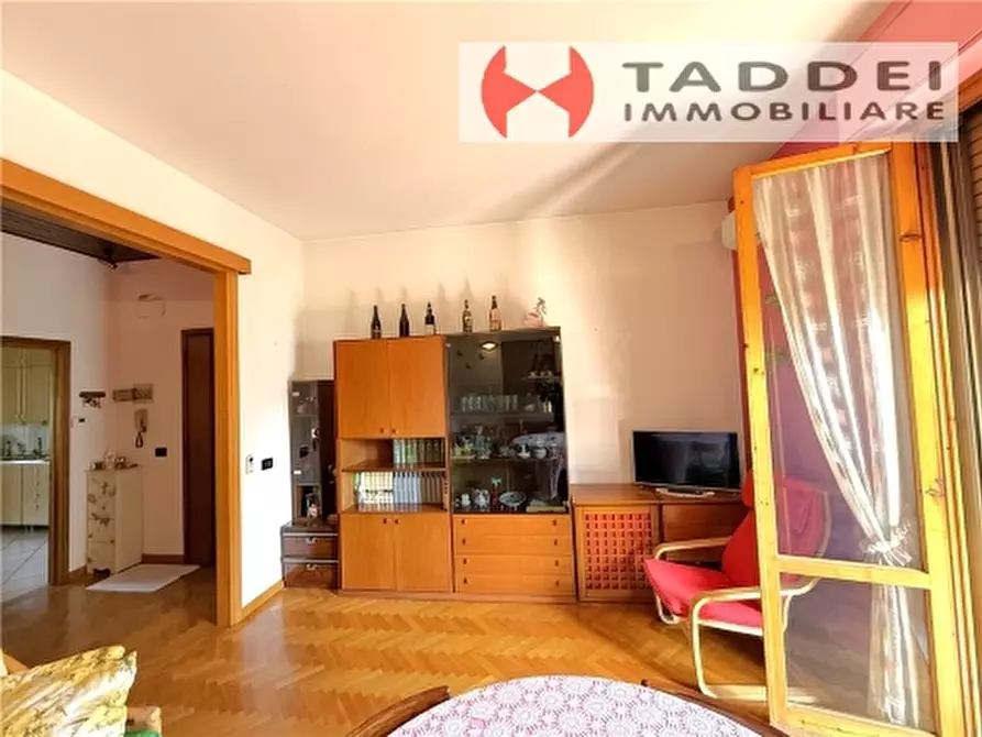 Immagine 3 di Appartamento in vendita  a Scandicci