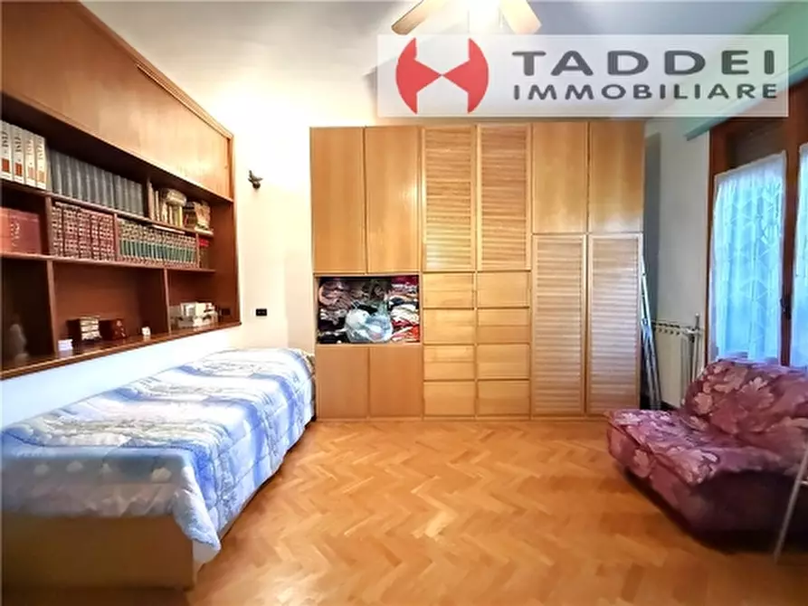 Immagine 21 di Appartamento in vendita  a Scandicci