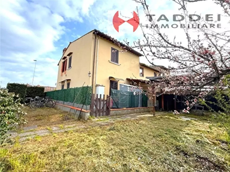 Immagine 2 di Appartamento in vendita  a Firenze