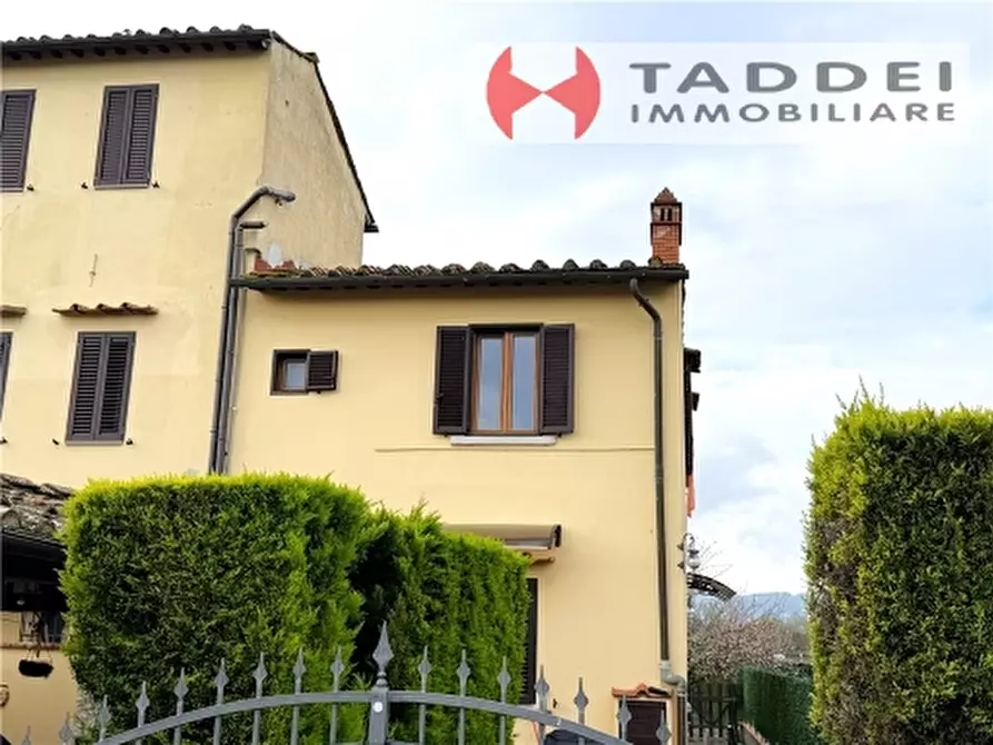 Immagine 3 di Appartamento in vendita  a Firenze