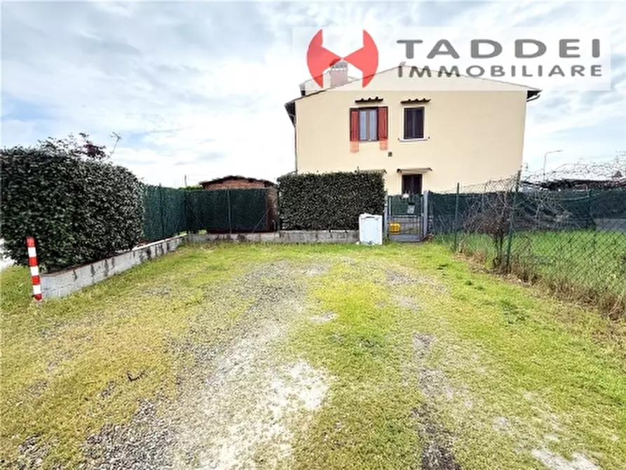 Immagine 4 di Appartamento in vendita  a Firenze