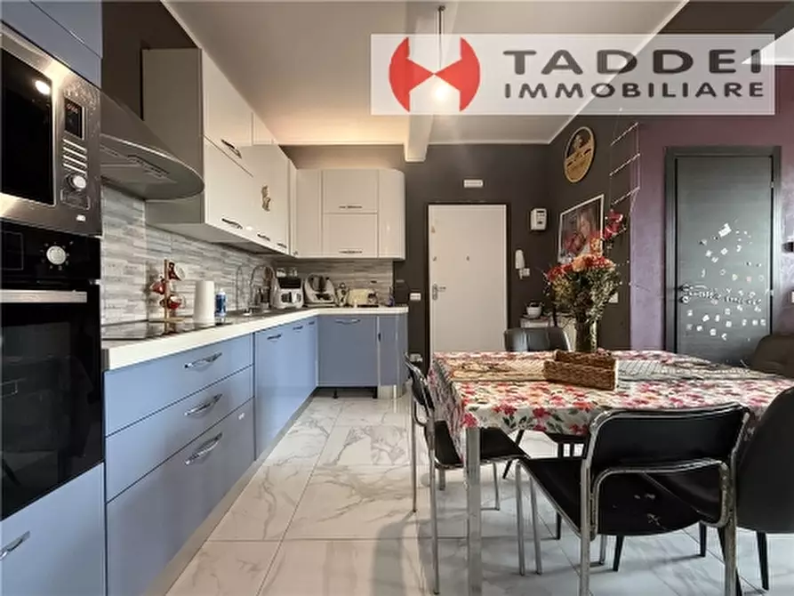 Immagine 10 di Appartamento in vendita  a Firenze