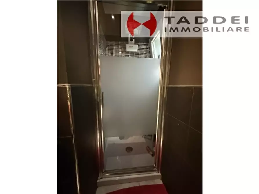 Immagine 15 di Appartamento in vendita  a Firenze