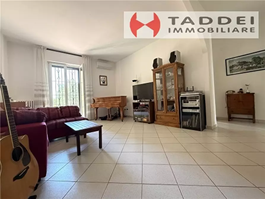 Immagine 1 di Appartamento in vendita  a Scandicci