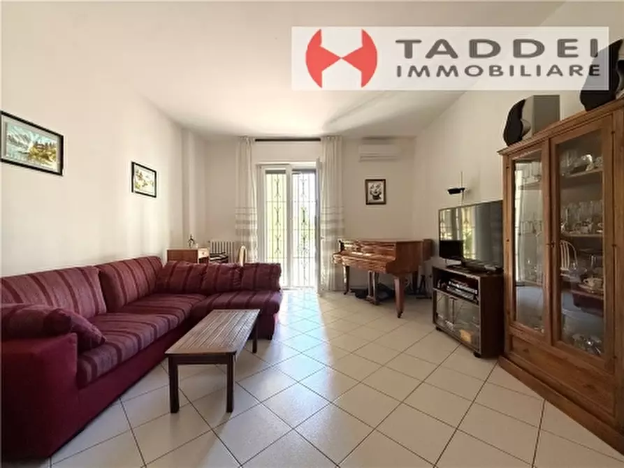 Immagine 3 di Appartamento in vendita  a Scandicci