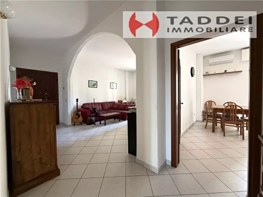 Immagine 10 di Appartamento in vendita  a Scandicci