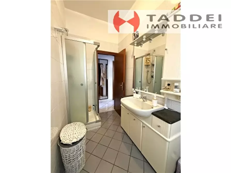 Immagine 33 di Appartamento in vendita  a Scandicci