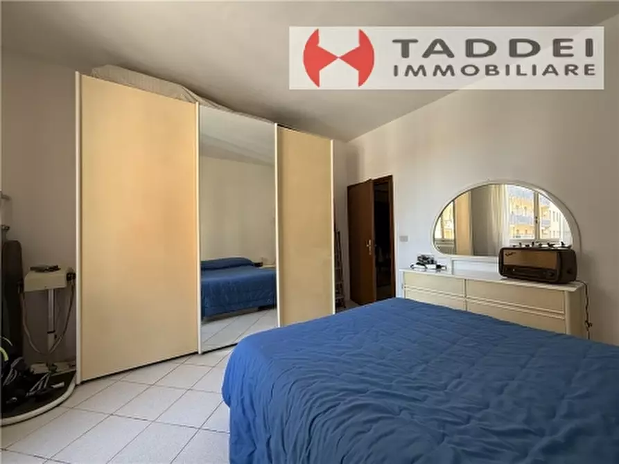 Immagine 37 di Appartamento in vendita  a Scandicci