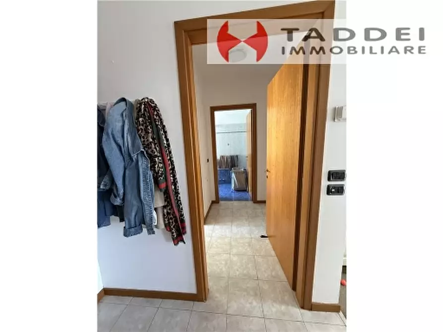 Immagine 11 di Appartamento in vendita  a Firenze