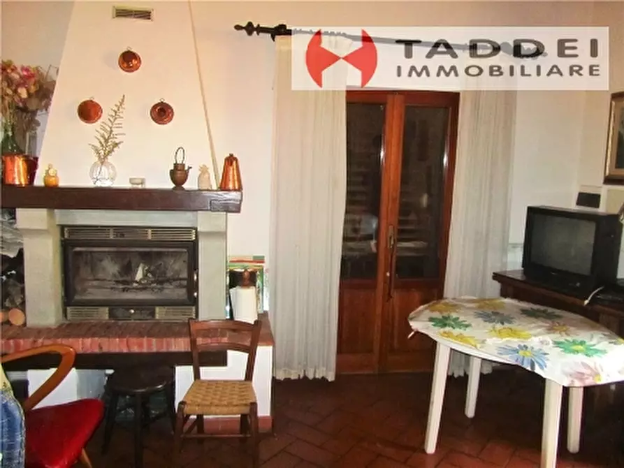 Immagine 14 di Villa in vendita  a Lastra A Signa