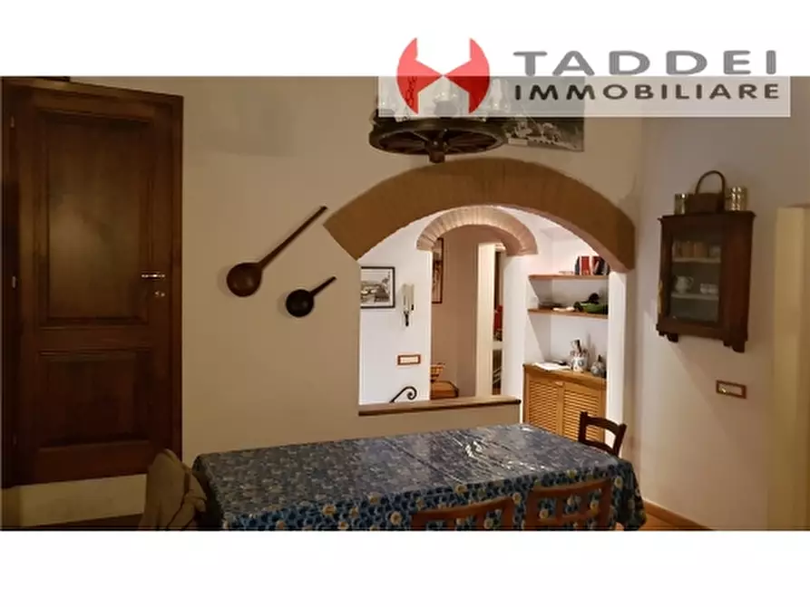 Immagine 41 di Villa in vendita  a Lastra A Signa