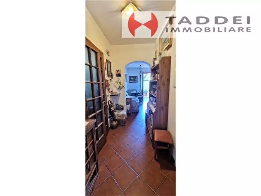 Immagine 4 di Villa in vendita  a Scandicci