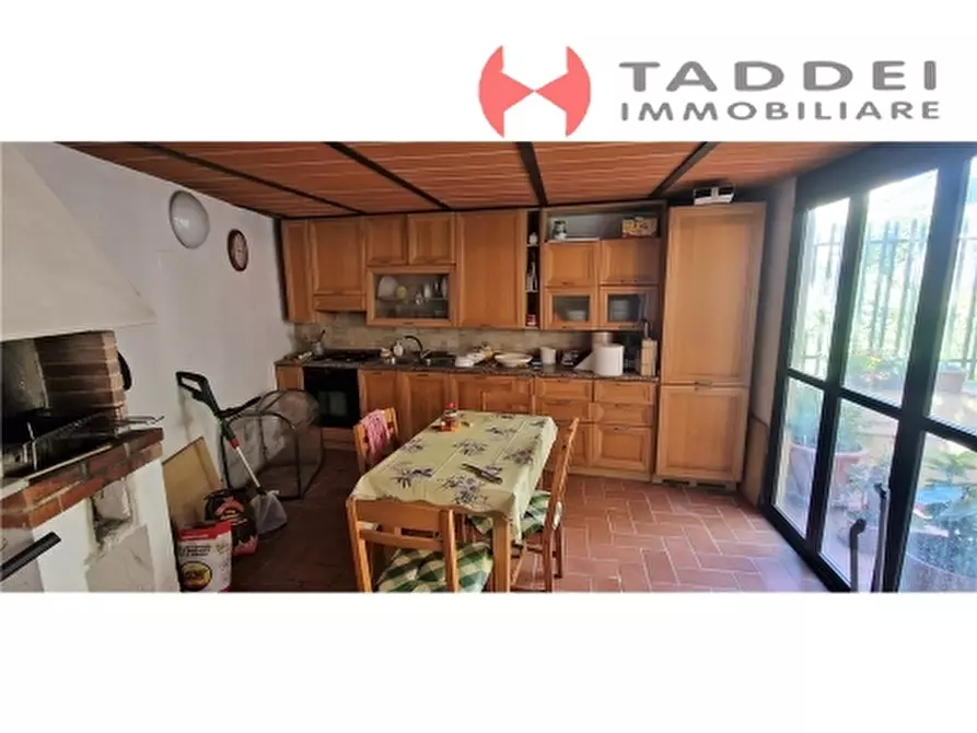 Immagine 12 di Villa in vendita  a Scandicci