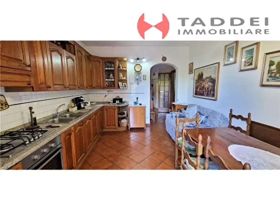 Immagine 15 di Villa in vendita  a Scandicci