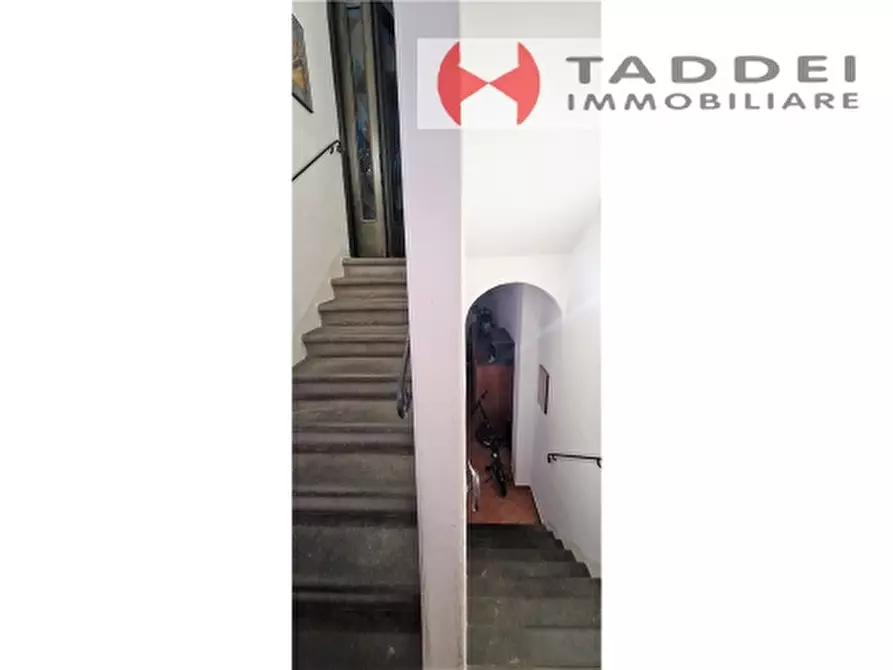 Immagine 23 di Villa in vendita  a Scandicci