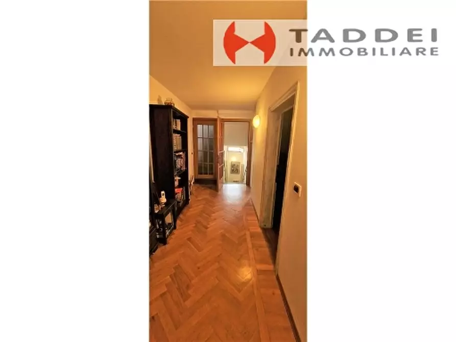 Immagine 47 di Villa in vendita  a Scandicci