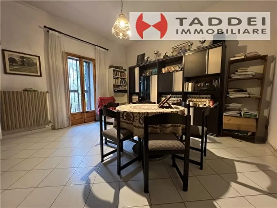 Immagine 6 di Villa in vendita  a Lastra A Signa