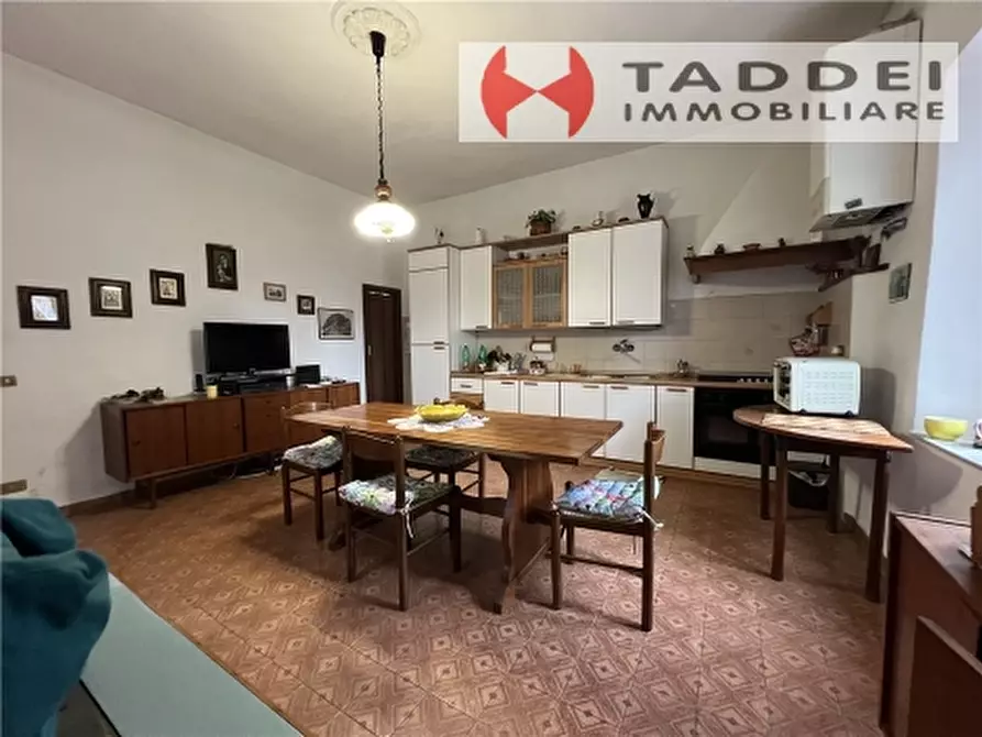 Immagine 12 di Villa in vendita  a Lastra A Signa