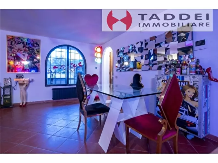 Immagine 5 di Villa in vendita  a San Casciano In Val Di Pesa