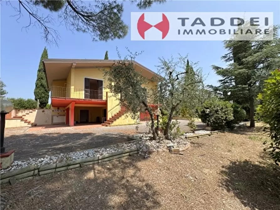 Immagine 7 di Villa in vendita  a Montespertoli