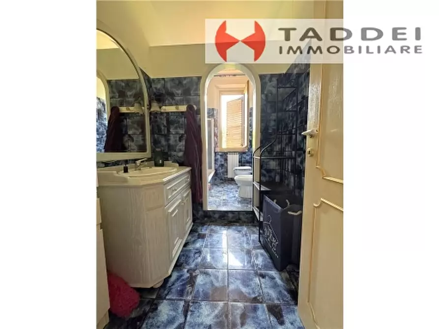 Immagine 46 di Villa in vendita  a Montespertoli