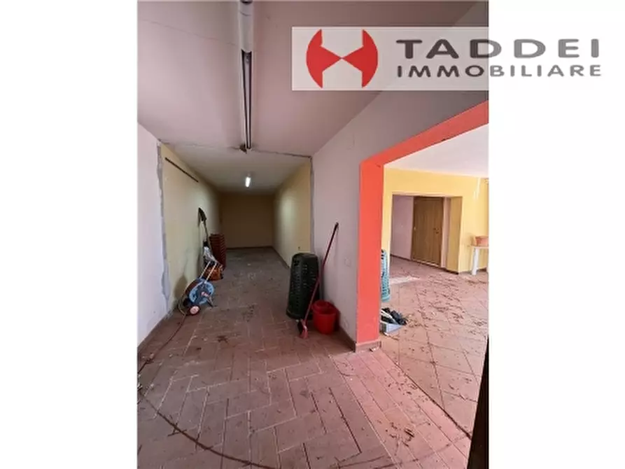 Immagine 71 di Villa in vendita  a Montespertoli