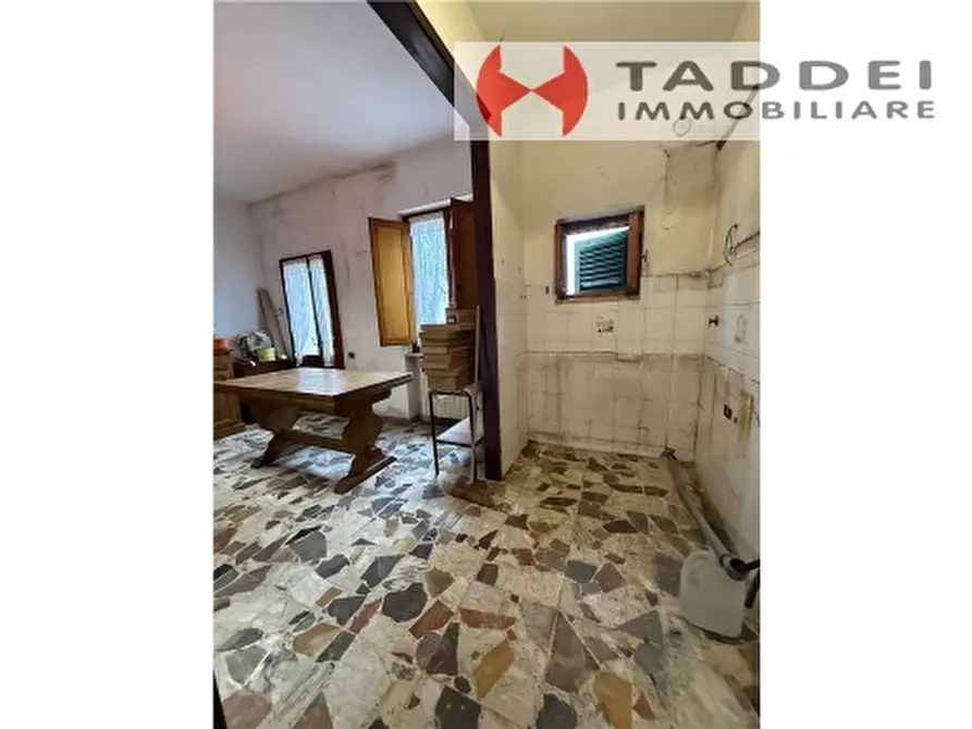 Immagine 11 di Villa in vendita  a Firenze