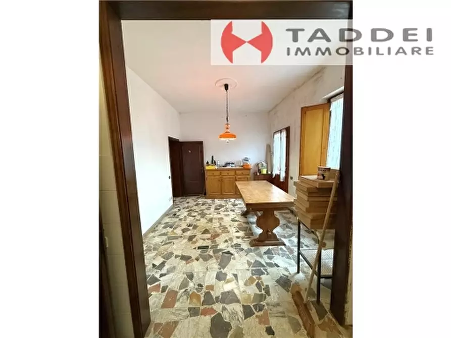 Immagine 13 di Villa in vendita  a Firenze