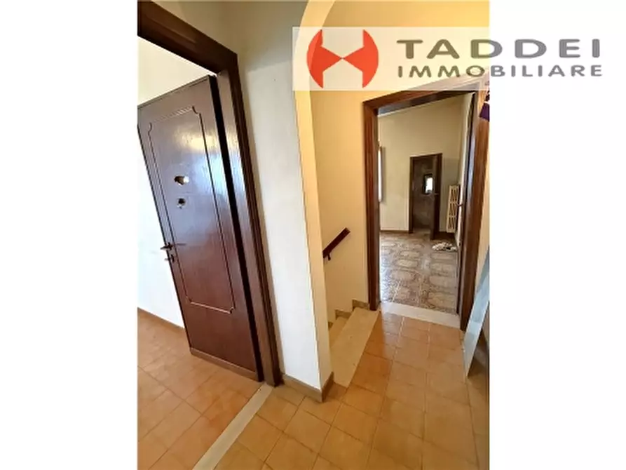 Immagine 36 di Villa in vendita  a Firenze