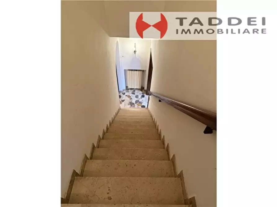 Immagine 37 di Villa in vendita  a Firenze