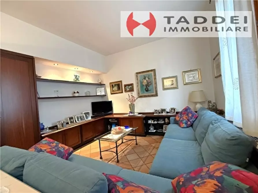 Immagine 6 di Villa in vendita  a Scandicci