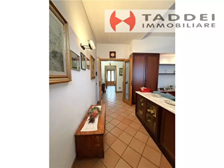 Immagine 8 di Villa in vendita  a Scandicci