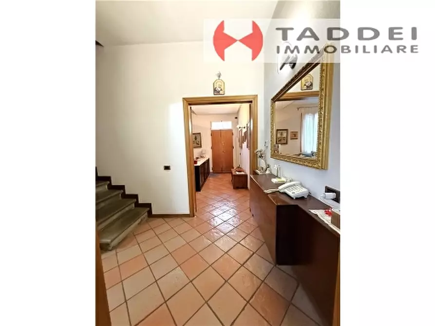 Immagine 9 di Villa in vendita  a Scandicci