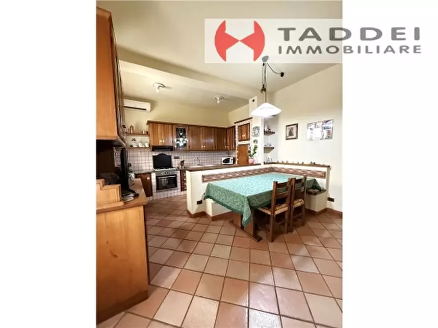 Immagine 20 di Villa in vendita  a Scandicci