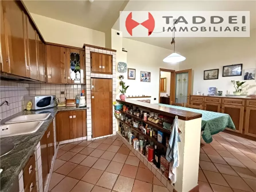 Immagine 21 di Villa in vendita  a Scandicci