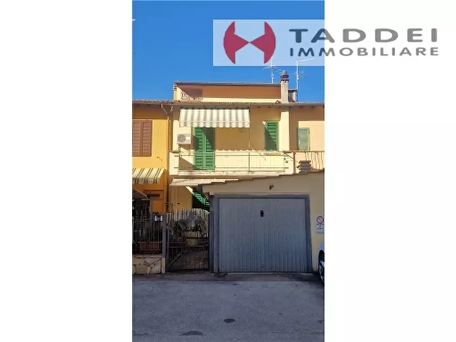 Immagine 35 di Villa in vendita  a Scandicci