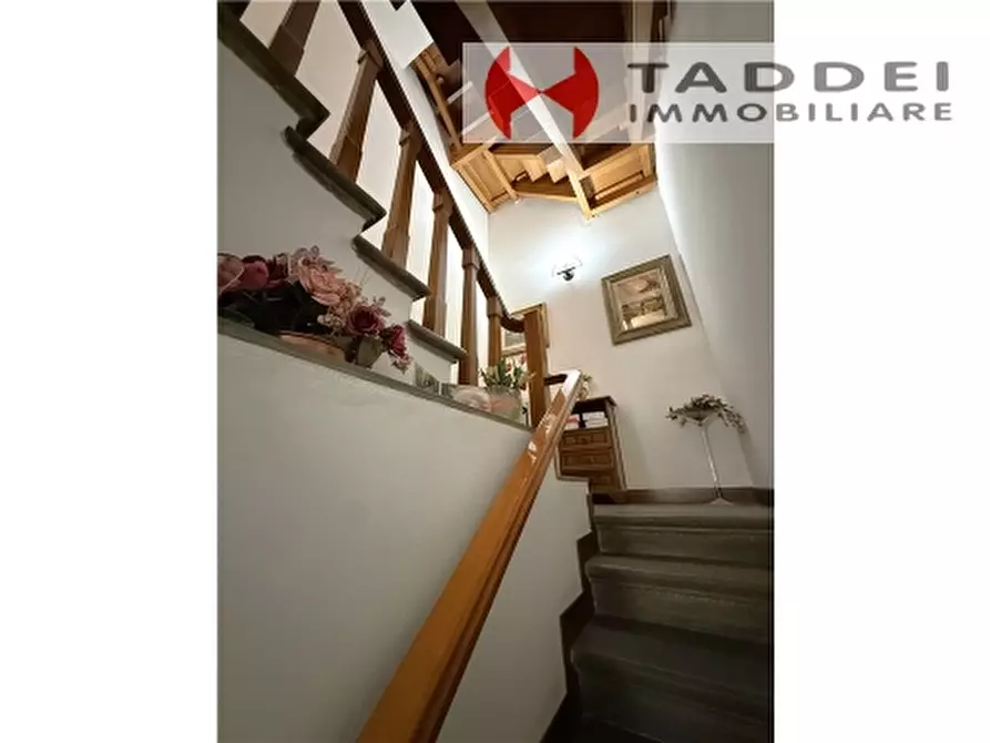 Immagine 37 di Villa in vendita  a Scandicci