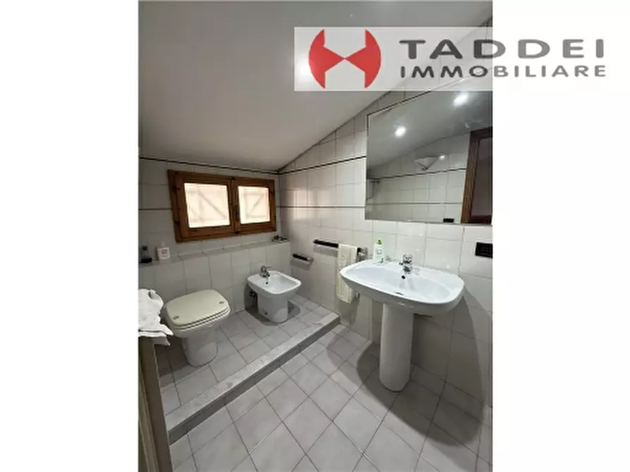 Immagine 65 di Villa in vendita  a Scandicci