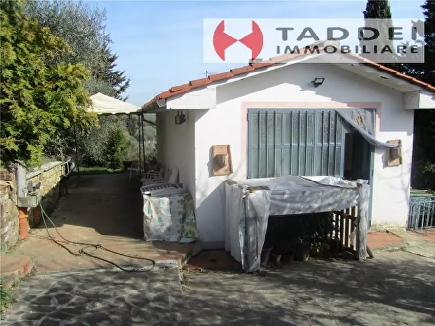 Immagine 2 di Appartamento in vendita  a Lastra A Signa