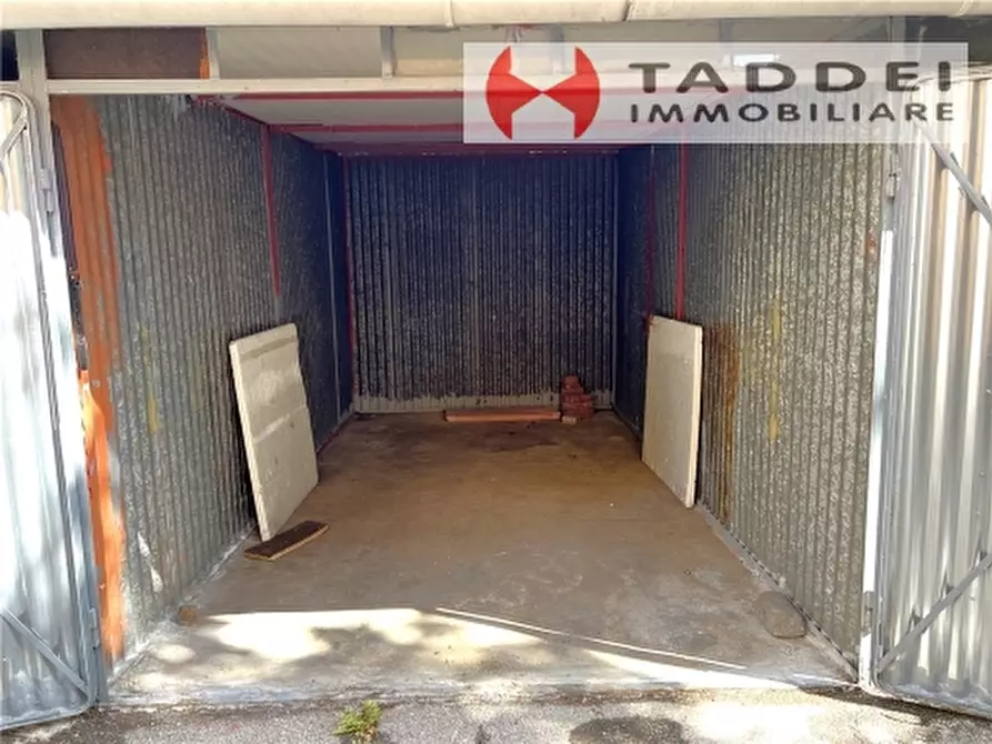 Immagine 2 di Appartamento in vendita  a Scandicci