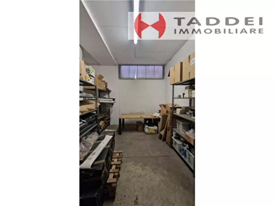 Immagine 2 di Appartamento in vendita  a Scandicci