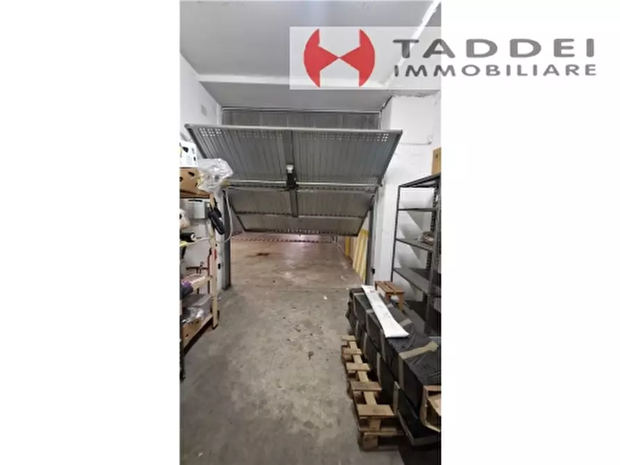 Immagine 3 di Appartamento in vendita  a Scandicci