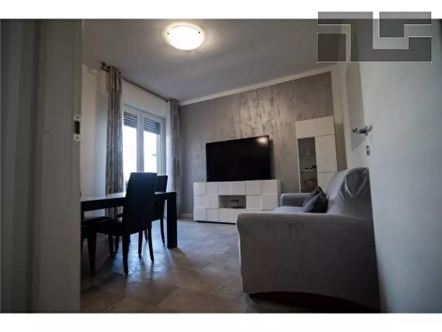 Immagine 2 di Appartamento in vendita  a Firenze