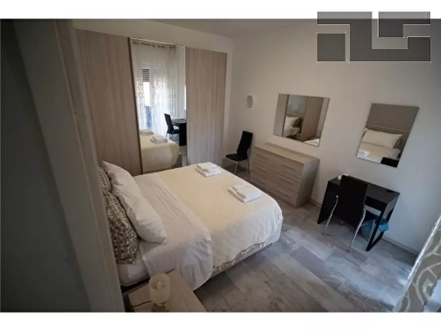 Immagine 9 di Appartamento in vendita  a Firenze